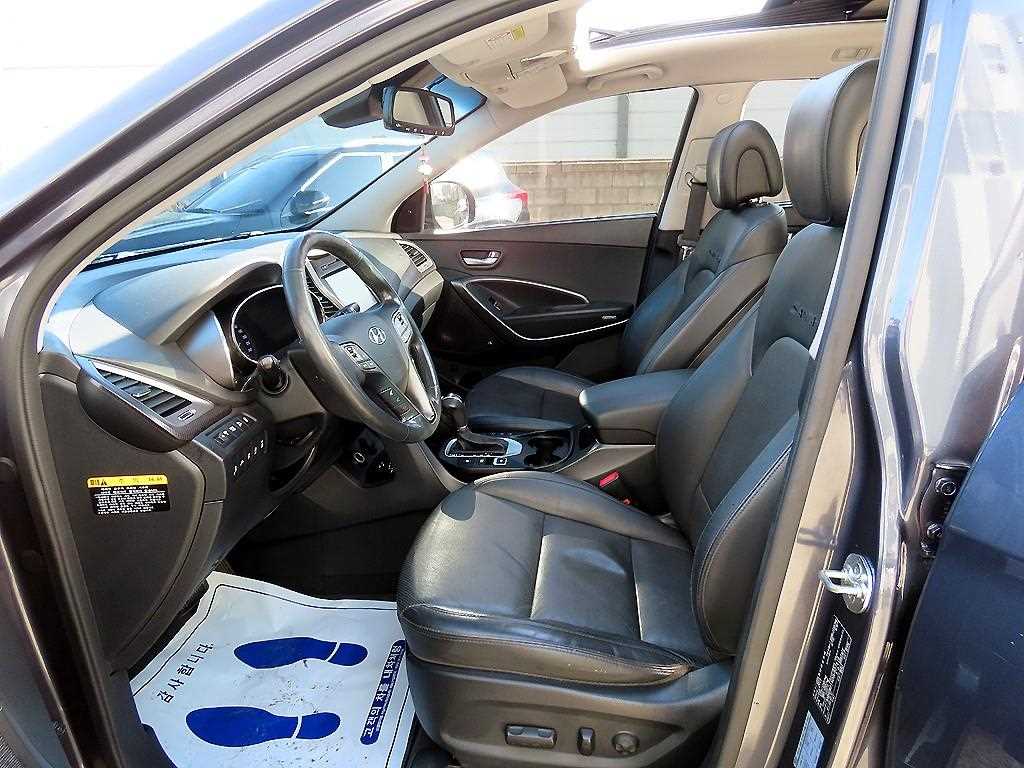 HYUNDAI Santa Fe - Vista 5