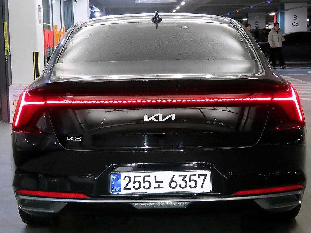 KIA K8 - Vista 5