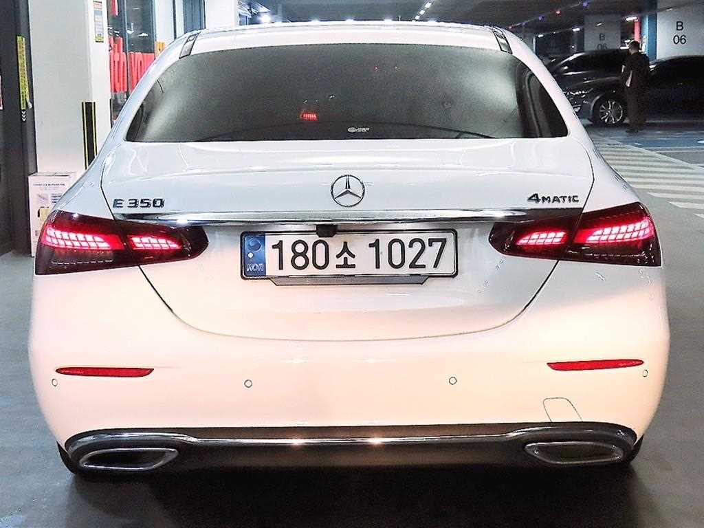 Mercedes Benz E class - Vista 5