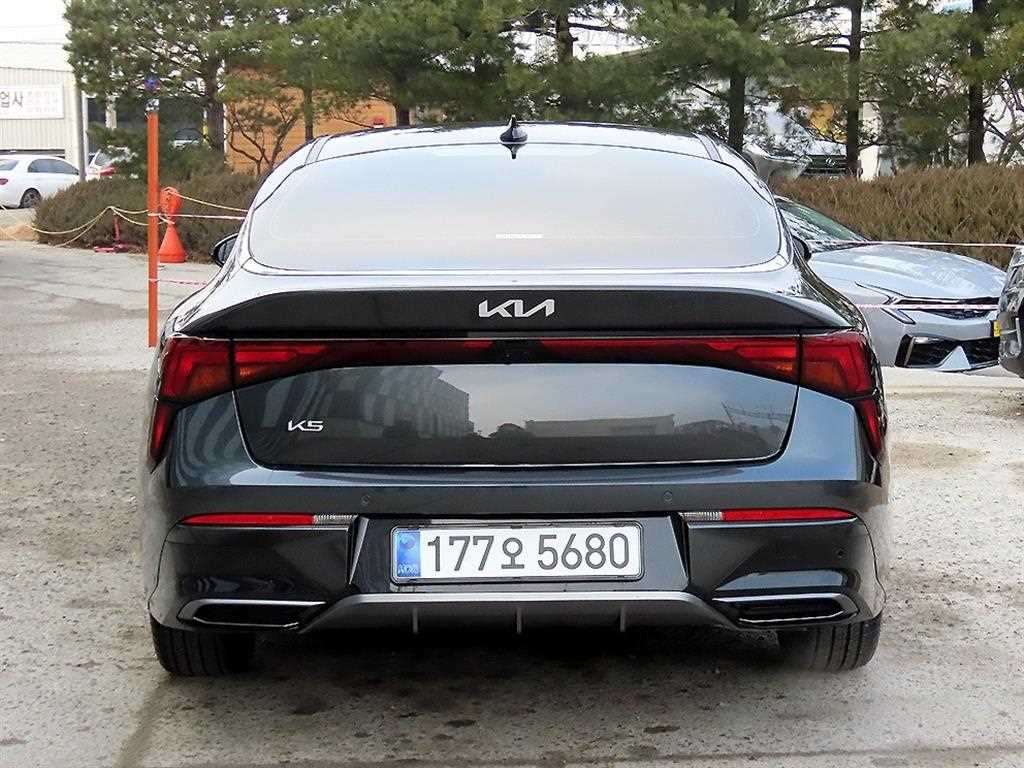 KIA K5 - Vista 4