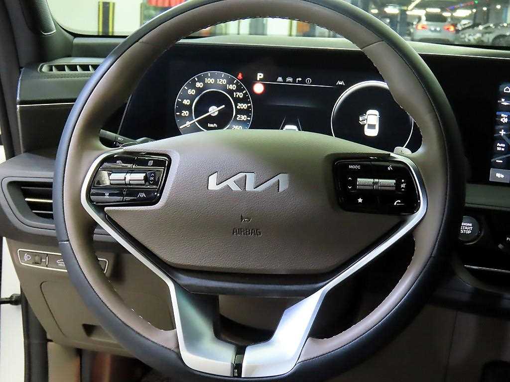KIA K8 - Vista 12