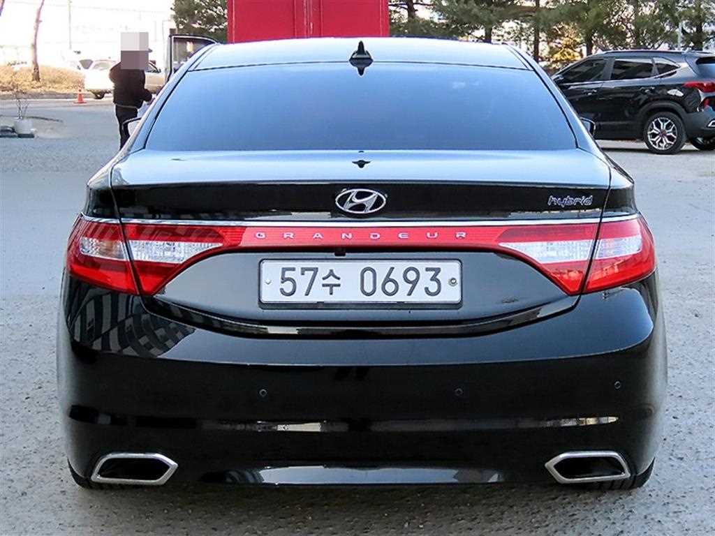 HYUNDAI Grandeur - Vista 4