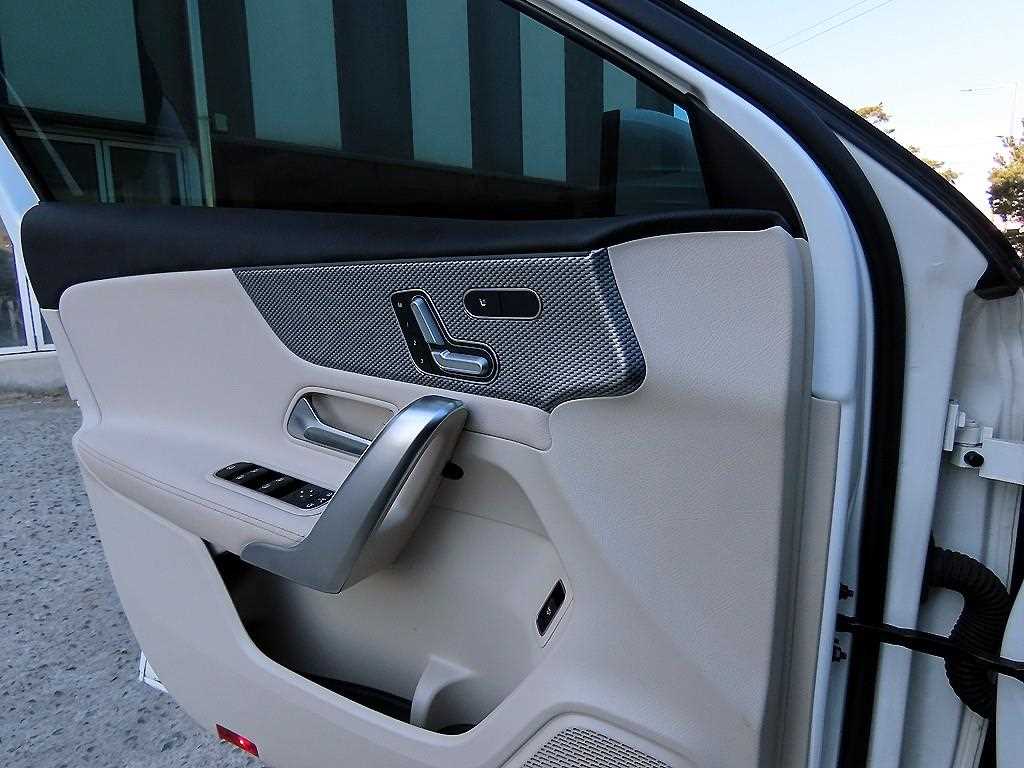 Mercedes Benz A Class - Vista 11