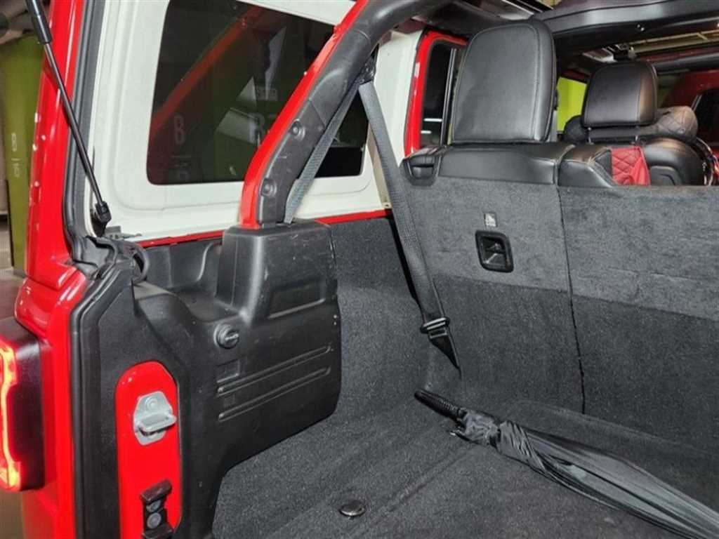 Jeep Wrangler - Vista 6