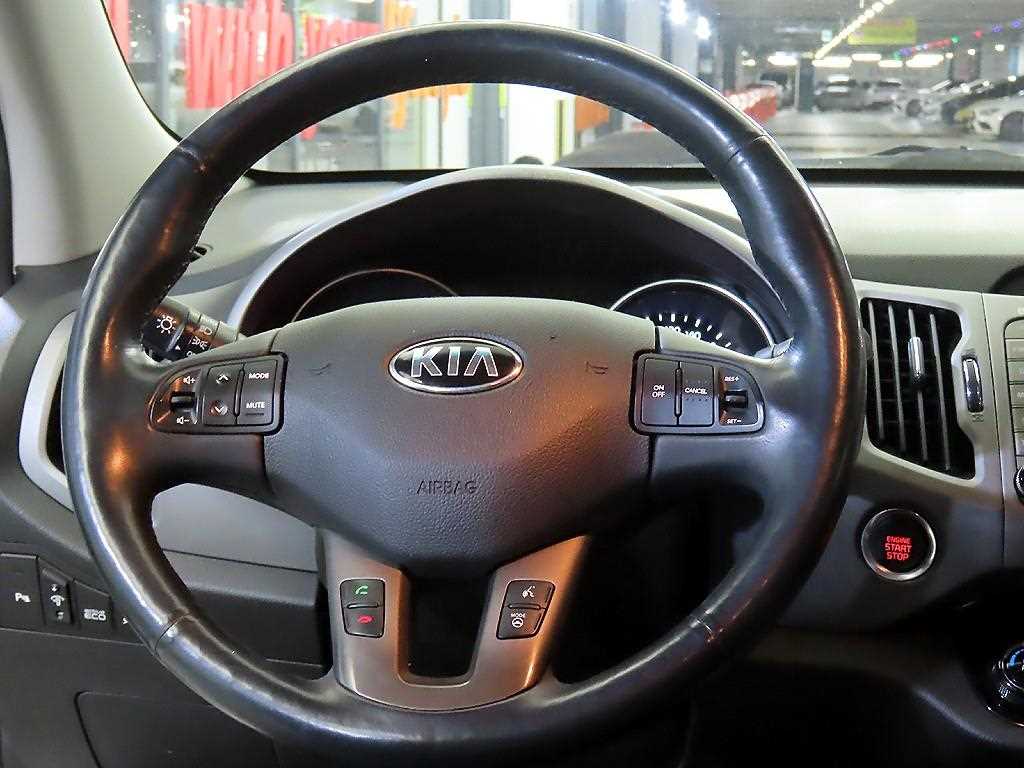 KIA Sportage - Vista 8