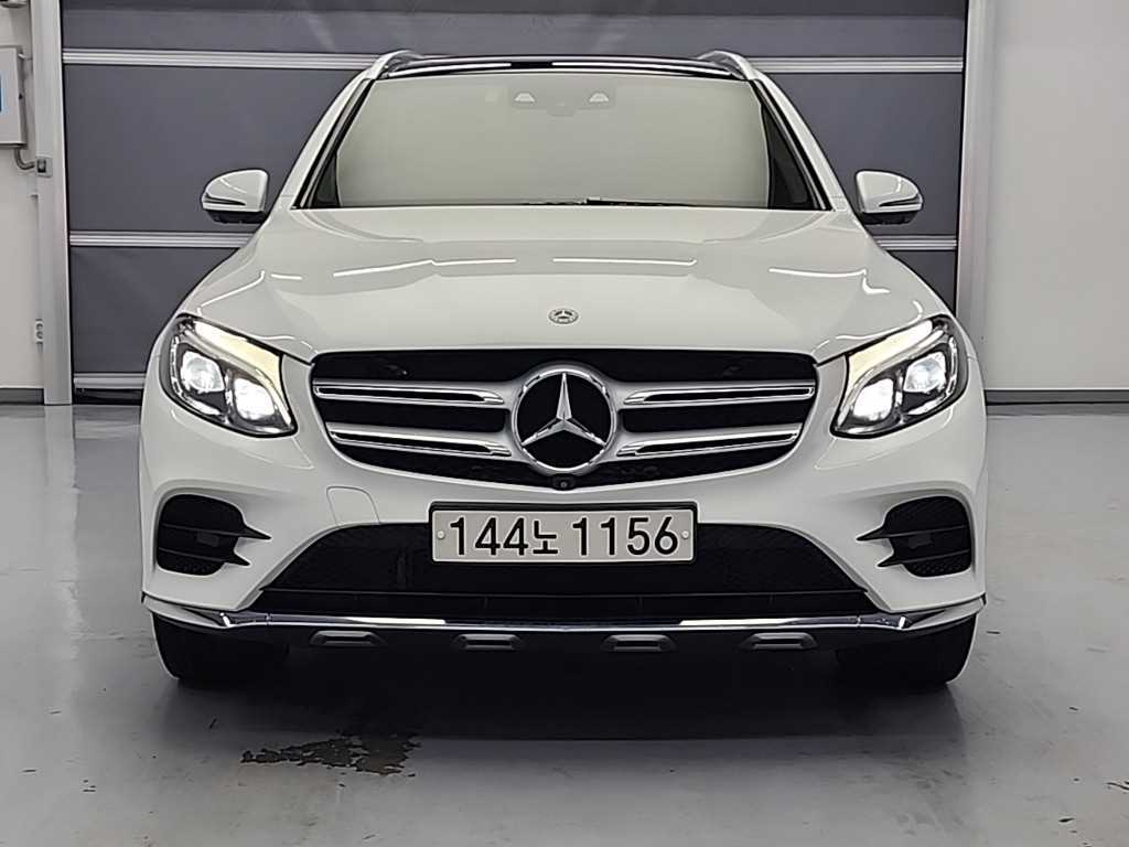 Mercedes Benz GLC Class - Vista 2