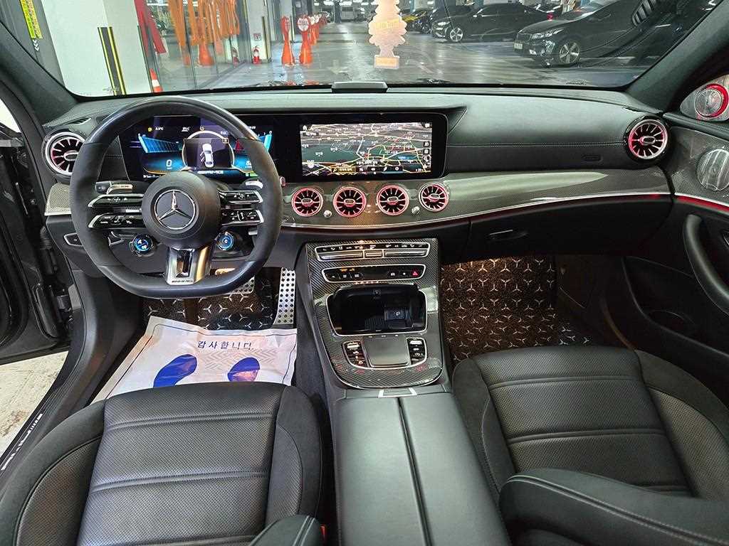 Mercedes Benz E class - Vista 10