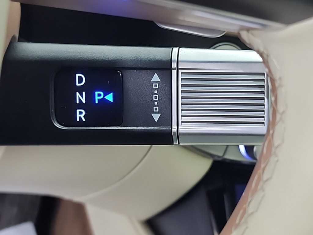 HYUNDAI Grandeur - Vista 8