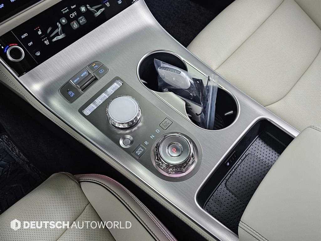 Genesis GV70 - Vista 9