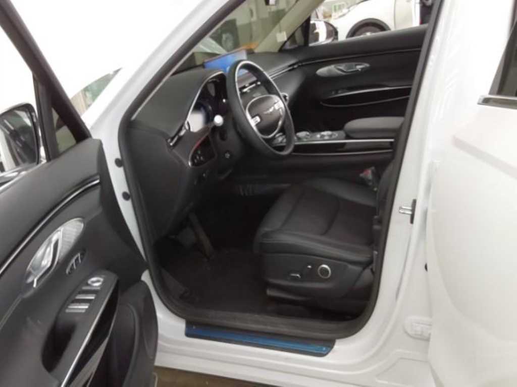 Genesis GV70 - Vista 4