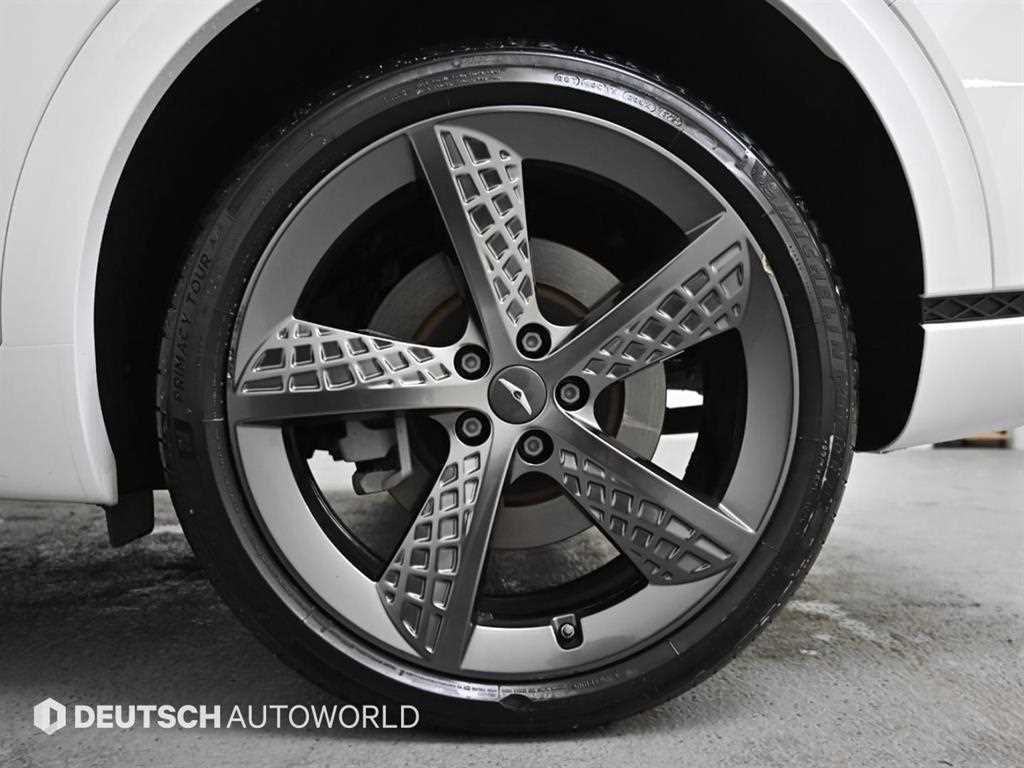 Genesis GV70 - Vista 5