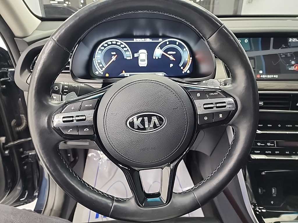 KIA K7 - Vista 9