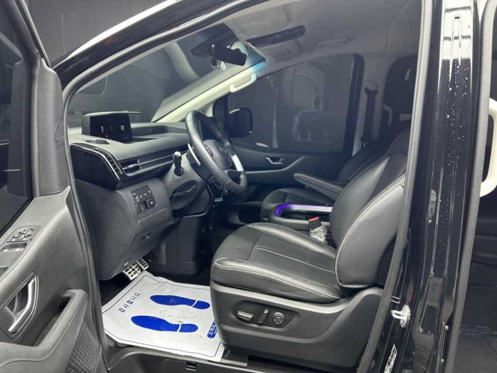 HYUNDAI Staria - Vista 7