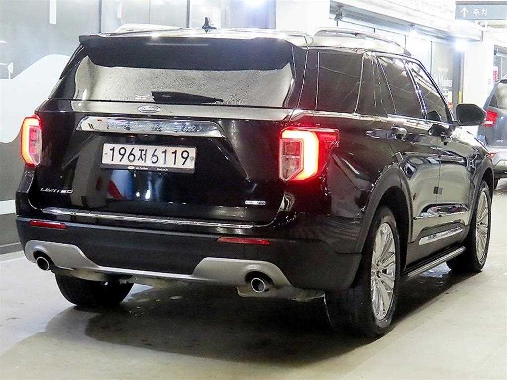 Ford Explorer - Vista 4