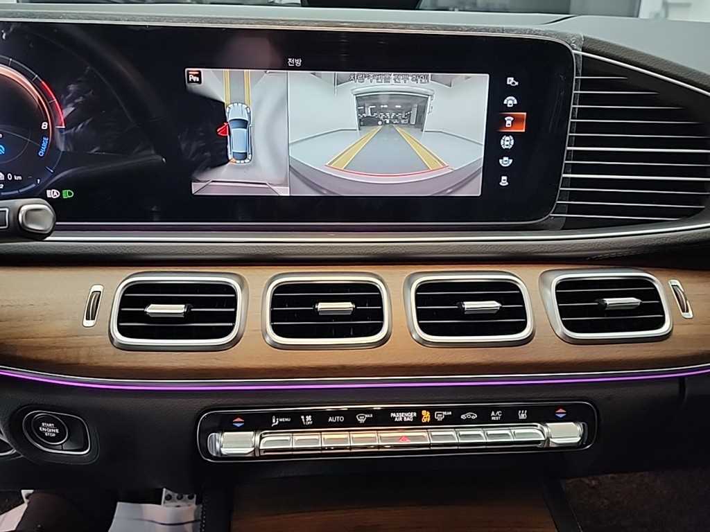 Mercedes Benz GLE Class - Vista 10