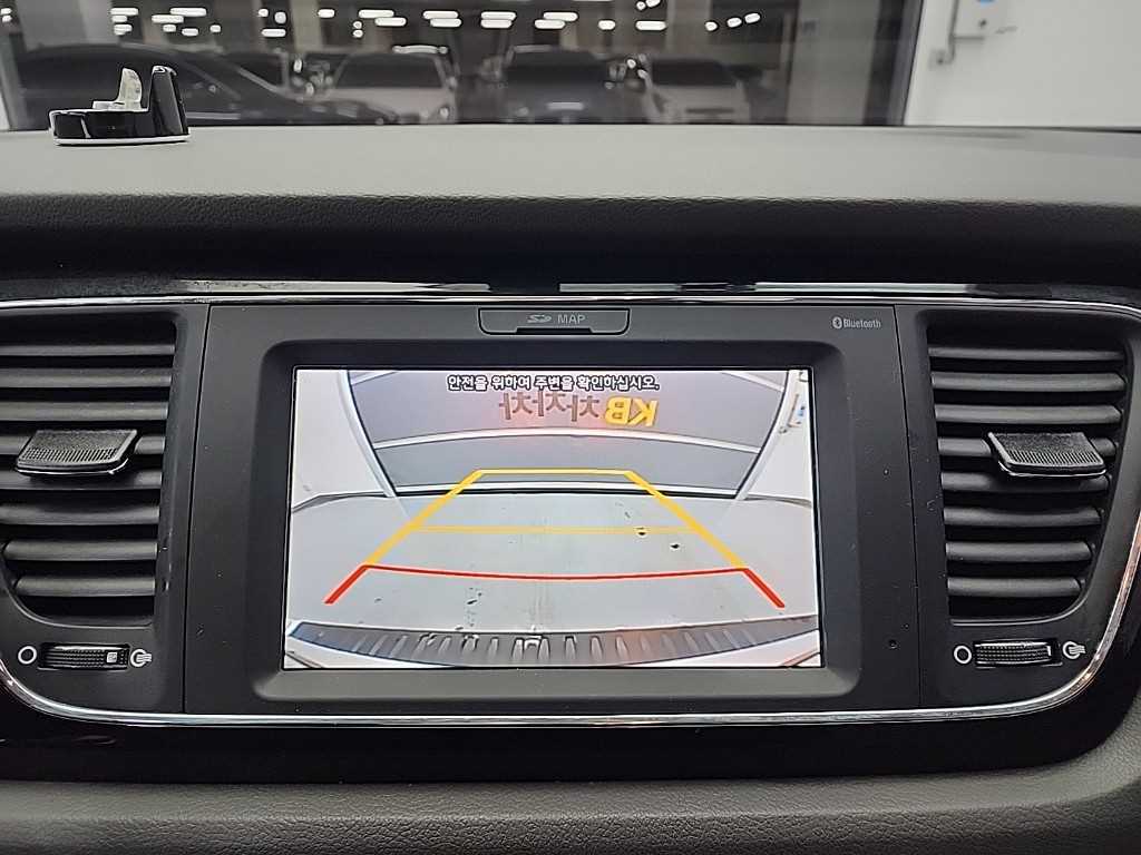 KIA Carnival 2018 Blanco - Importación desde Corea - HF Imports Iquique - Foto 16