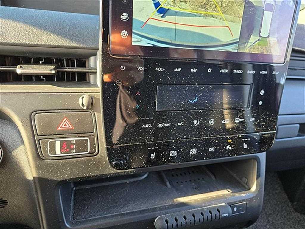 HYUNDAI Staria - Vista 11