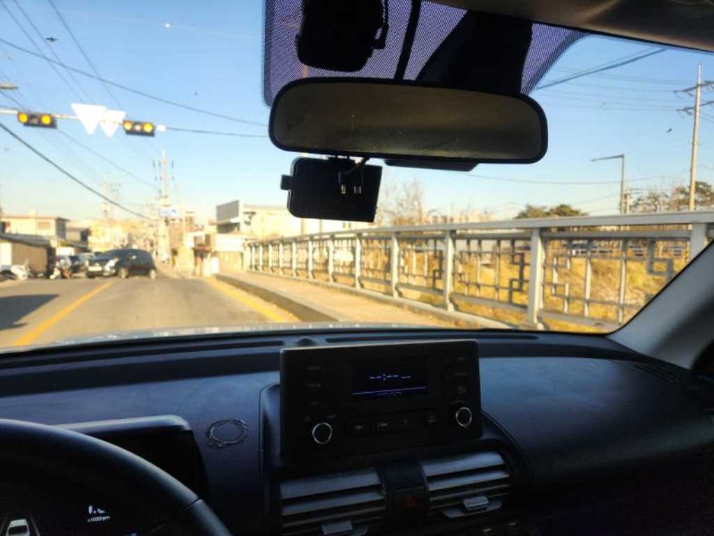 HYUNDAI Casper - Vista 10