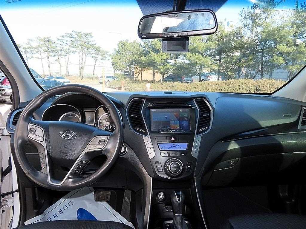 HYUNDAI Santa Fe - Vista 7