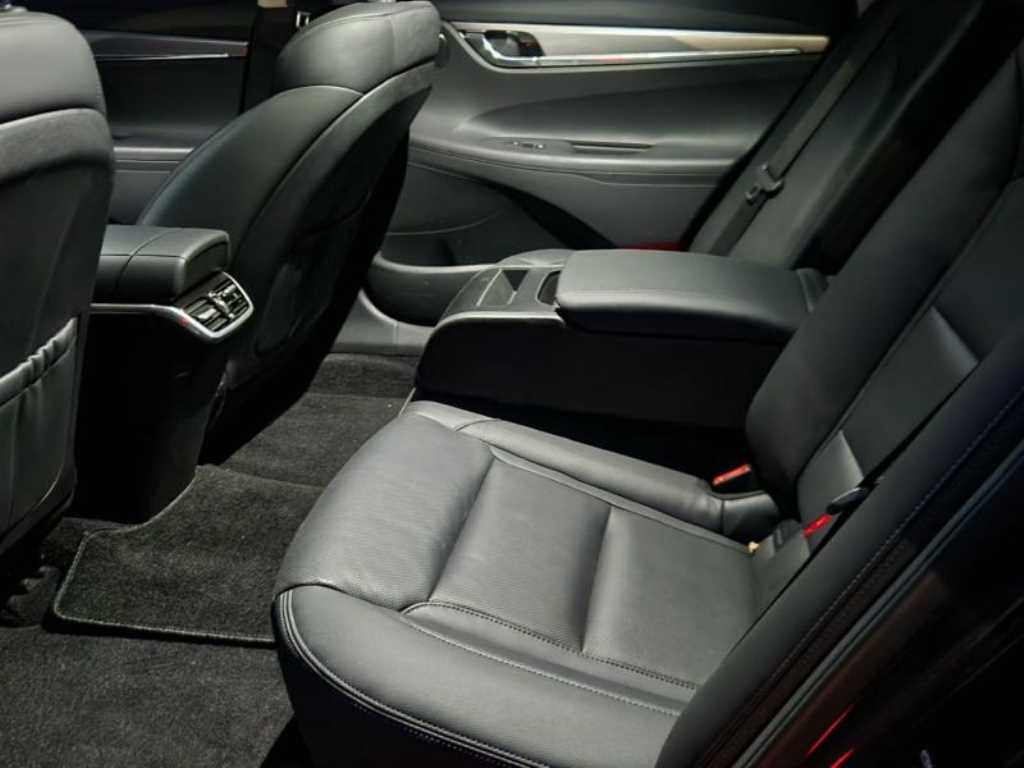 HYUNDAI Grandeur - Vista 8