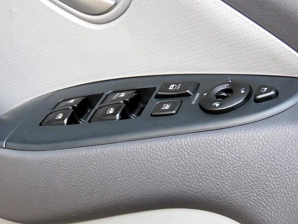 HYUNDAI Avante - Vista 11