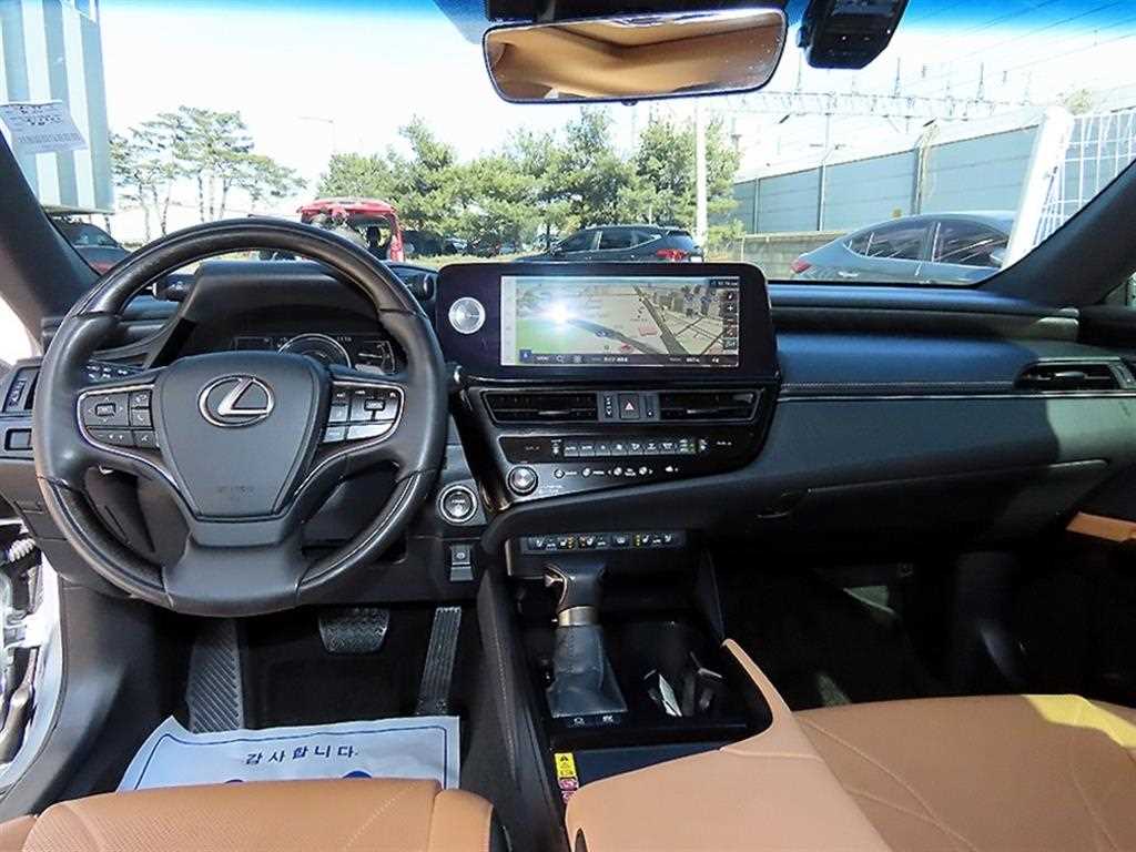 Lexus ES - Vista 7