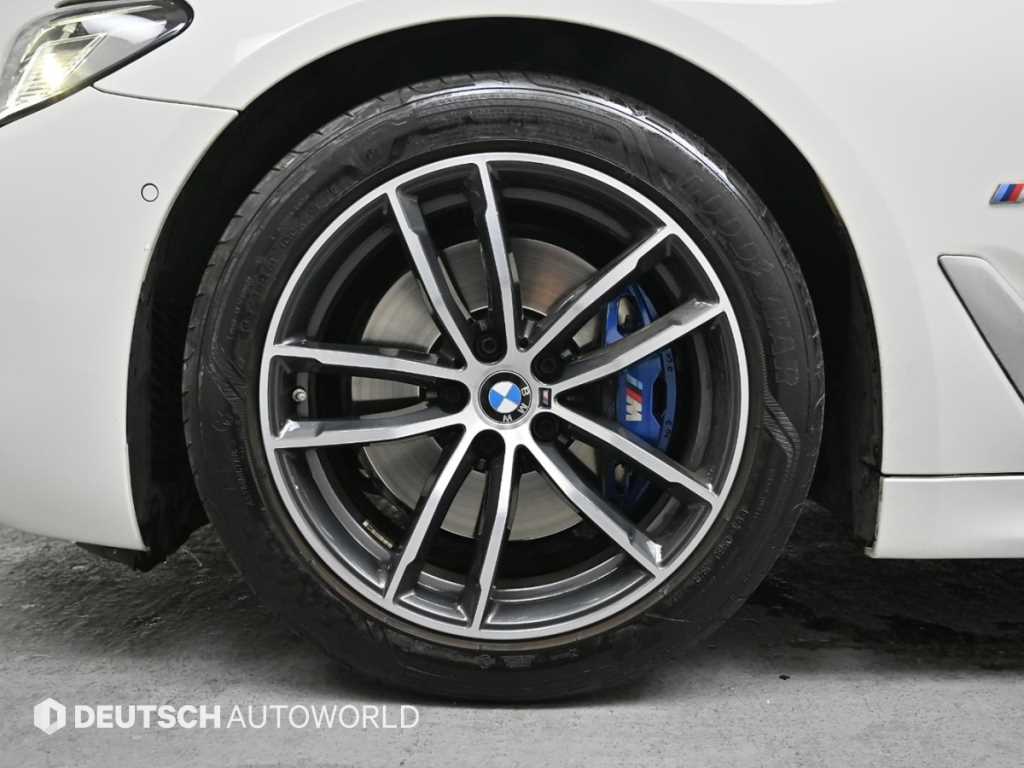 BMW 5 Series - Vista 5