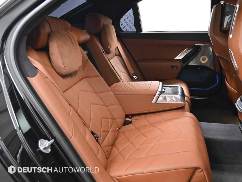 BMW 7 Series - Vista 12