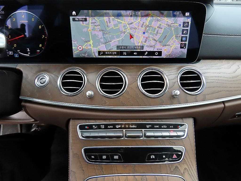 Mercedes Benz E class 2021 Blanco - Importación desde Corea - HF Imports Iquique - Foto 13