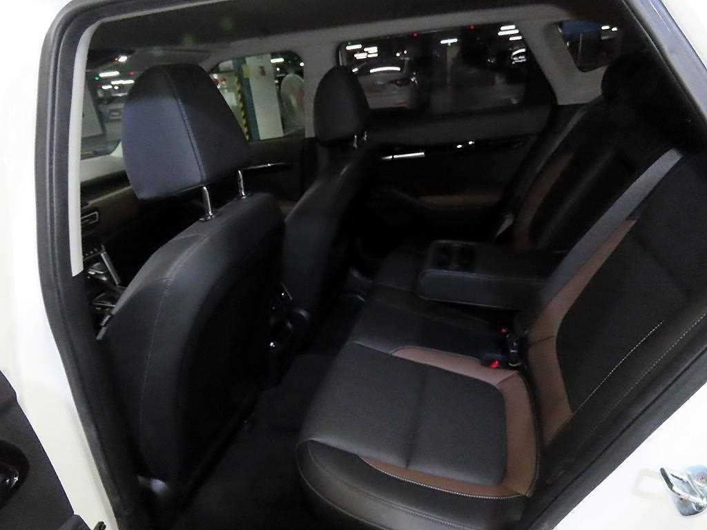 KIA Seltos - Vista 7