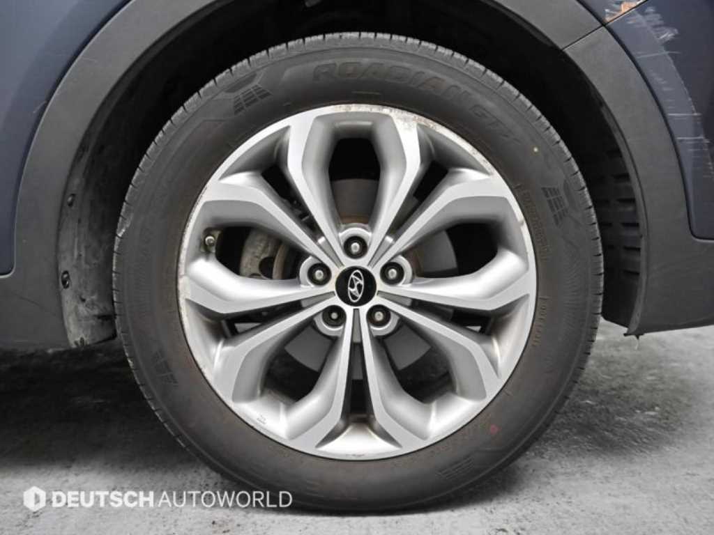 HYUNDAI Santa Fe - Vista 5