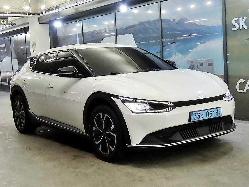 KIA EV6 2022 Blanco - Importación desde Corea - HF Imports Iquique - Foto 1