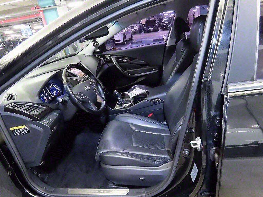 HYUNDAI Grandeur - Vista 5