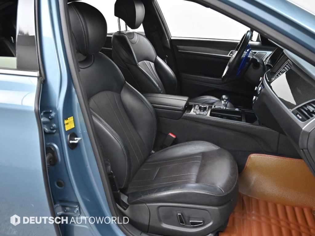 Genesis G80 - Vista 10