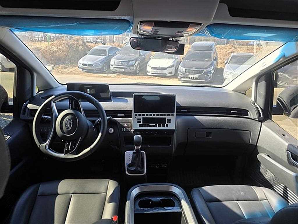 HYUNDAI Staria - Vista 5