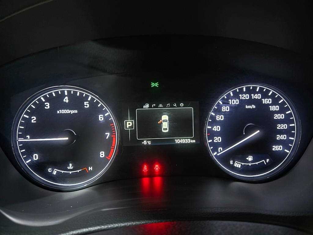 HYUNDAI Genesis - Vista 9