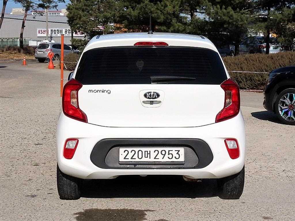 KIA Morning - Vista 4