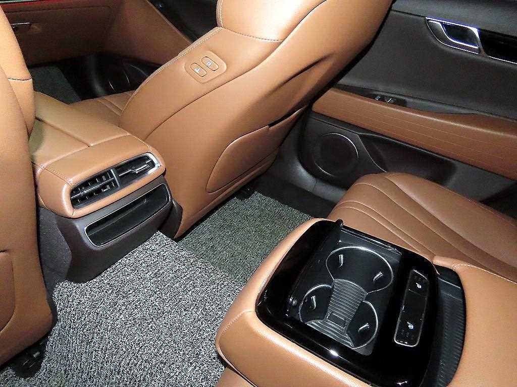 Genesis G80 2022 Blanco - Importación desde Corea - HF Imports Iquique - Foto 17