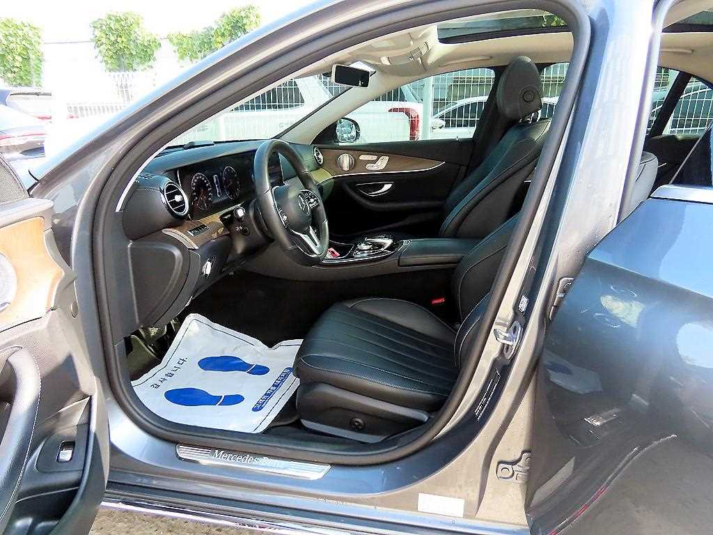 Mercedes Benz E class - Vista 5