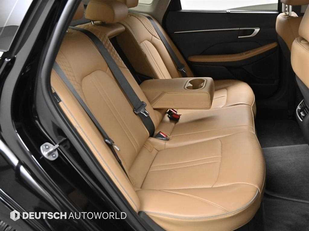 HYUNDAI Sonata - Vista 12