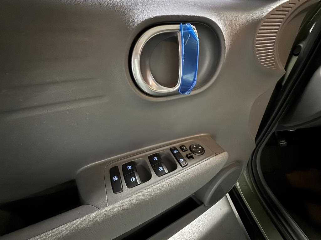 HYUNDAI Casper - Vista 12