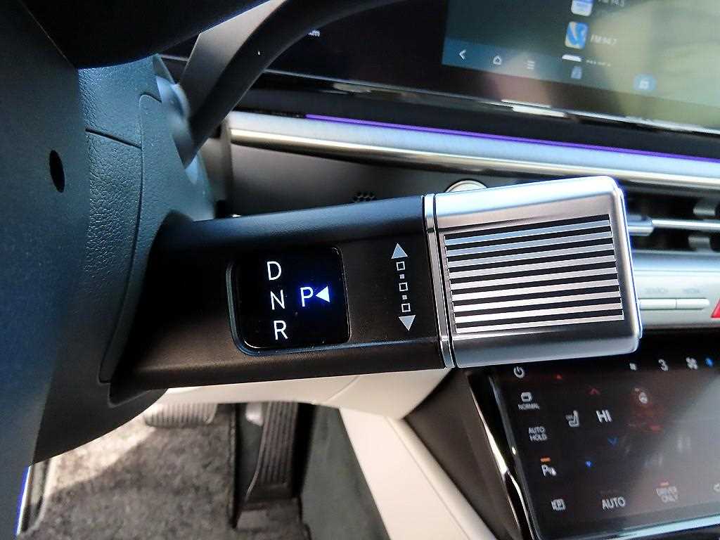 HYUNDAI Grandeur - Vista 10