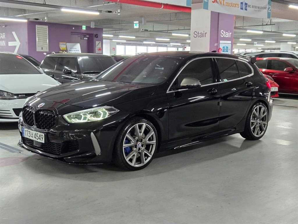 BMW 1 series 2023 Negro - Importación desde Corea - HF Imports Iquique - Foto 1
