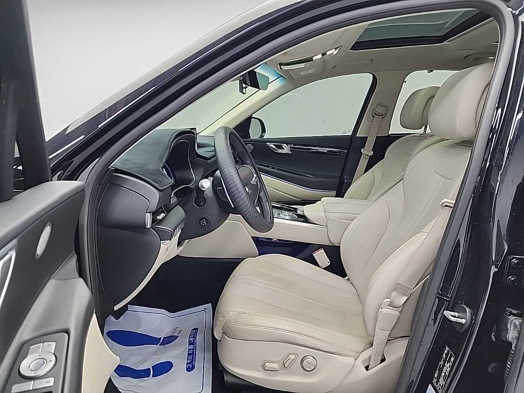 Genesis GV80 - Vista 11