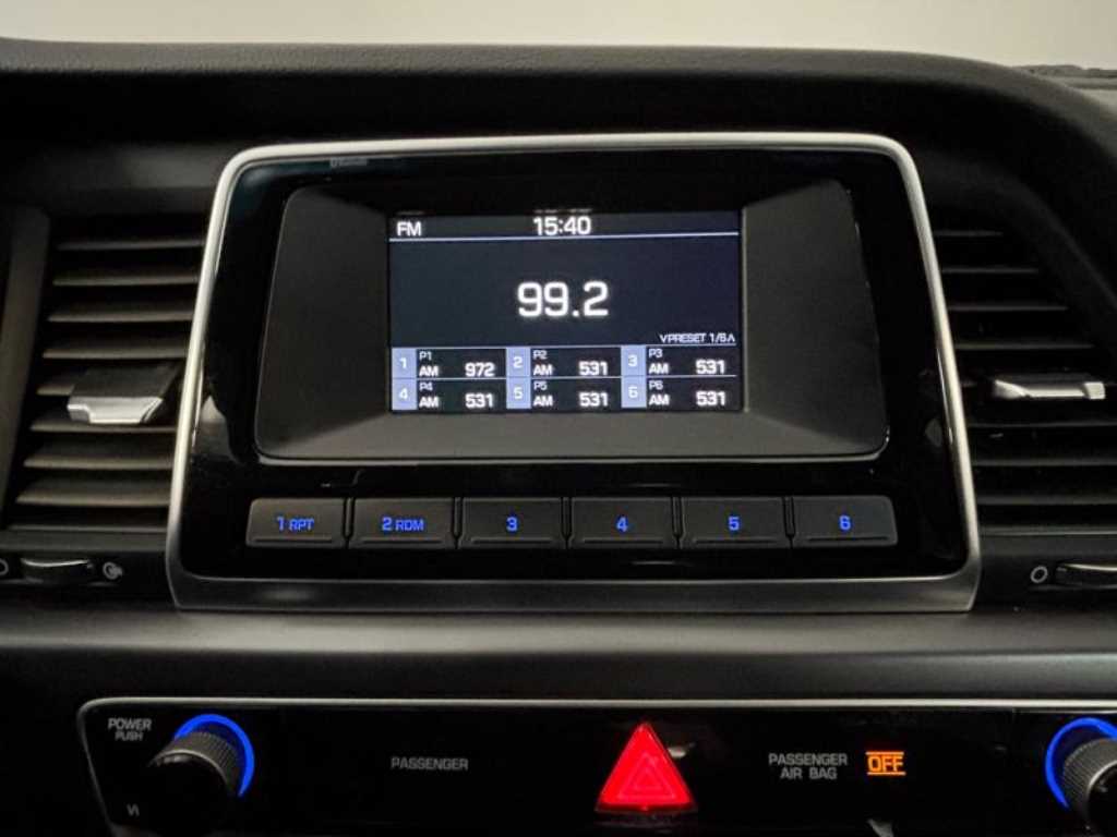 HYUNDAI Sonata - Vista 12