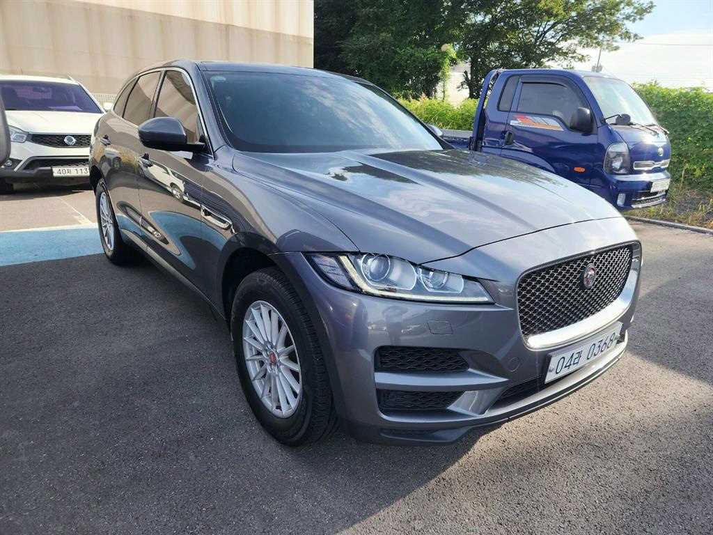 Jaguar F-PACE - Vista 3