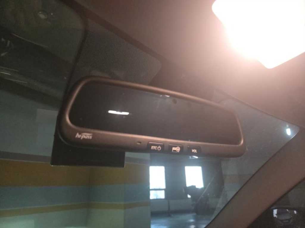 HYUNDAI Venue - Vista 4