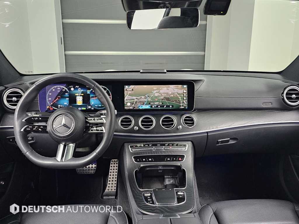 Mercedes Benz E class - Vista 7