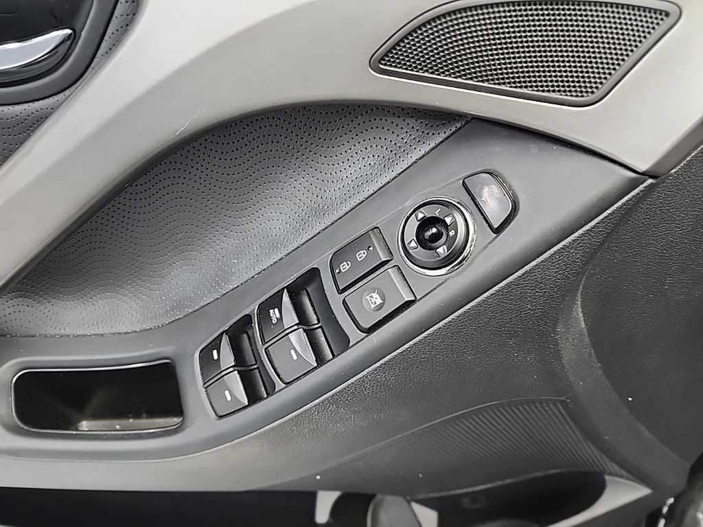 HYUNDAI Avante 2012 Negro - Importación desde Corea - HF Imports Iquique - Foto 17