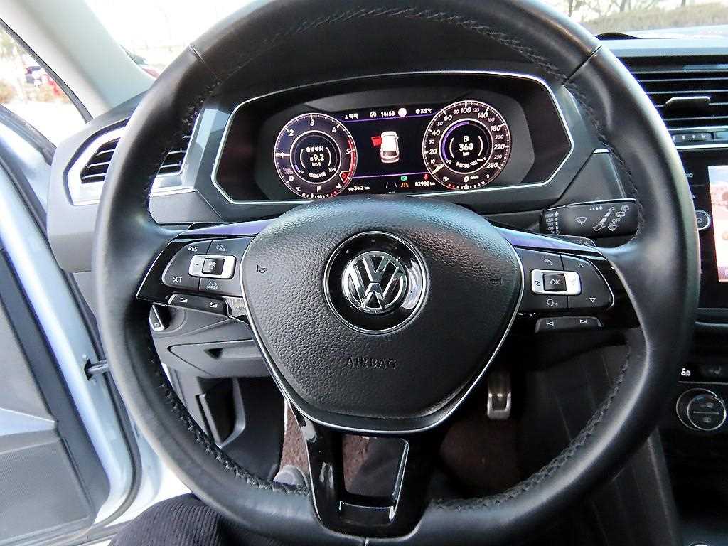 Volkswagen Tiguan - Vista 8